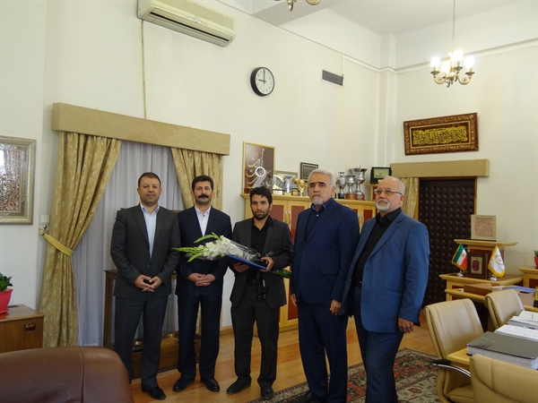 :پیام تسلیت مدیرعامل محترم شرکت  به همکار عزیزمان آقای مسعود نژاد وتقدیر از عمل خداپسندانه وی در اهداء اعضای فرزندش.